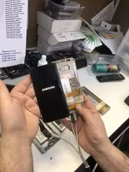 Как мы меняли дисплей на Samsung Galaxy S8 